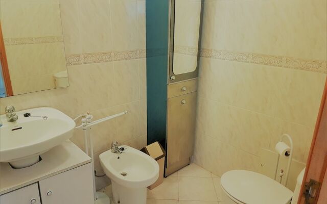 Caparica Quiet Rooms by Host-Point