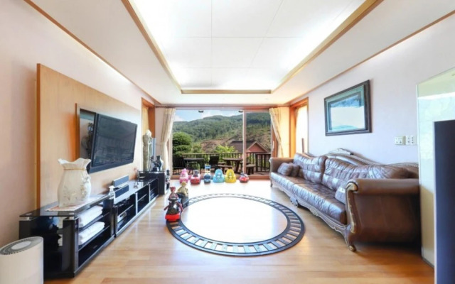 Yangpyeong Weekly Kids Pool Villa