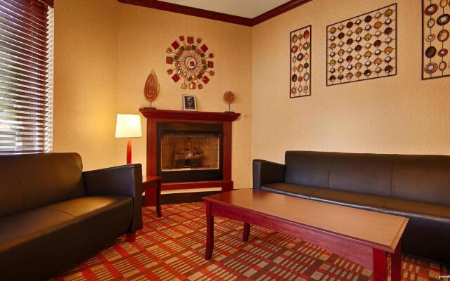 Best Western Wilsonville Inn & Suites