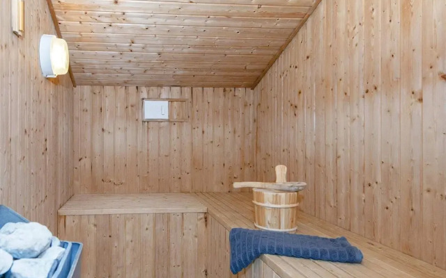 10 Person Holiday Home in Juelsminde-by Traum