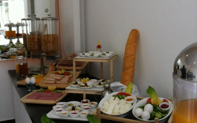 Crystal Hotel