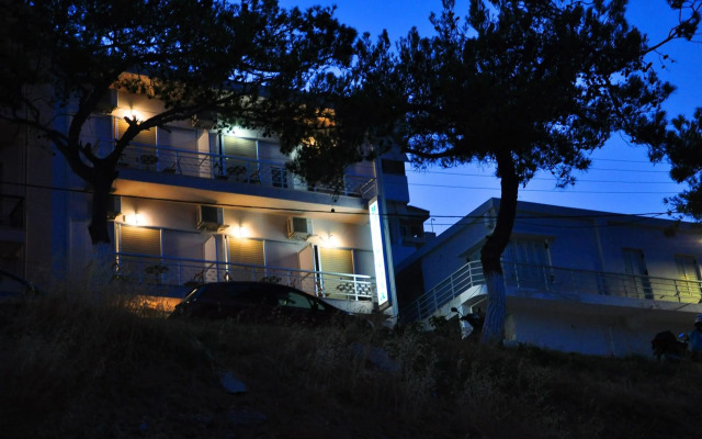 Nora Hotel