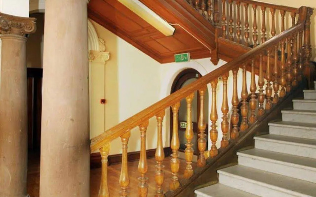Glencoe House