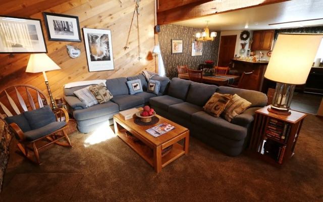 Mammoth Sierra Townhomes #21