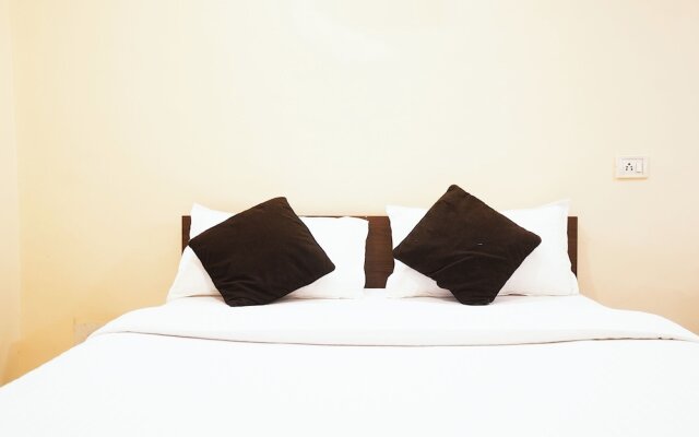 Hotel Della Comfort near Ambreshwar Shiv Mandir, Ambernath