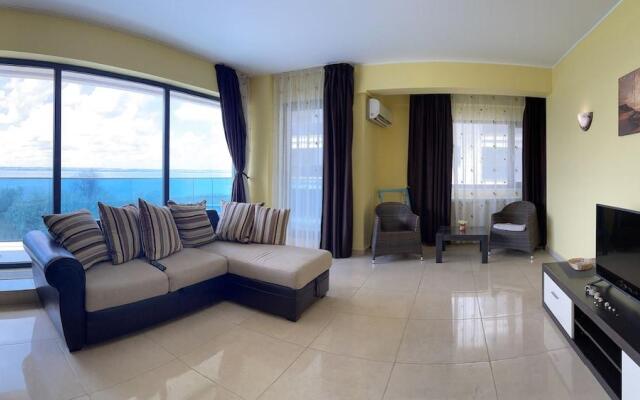 Apartamente Athena Mamaia