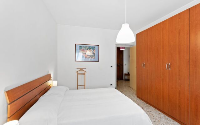 Aci Castello Seaview Apartment With Parking