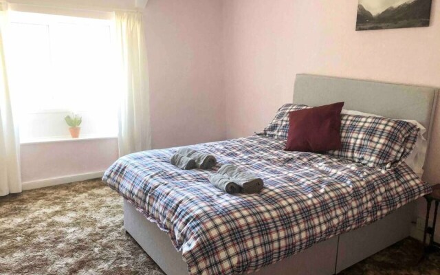 Characteristic 5-bed House on the Edge of Dartmoor