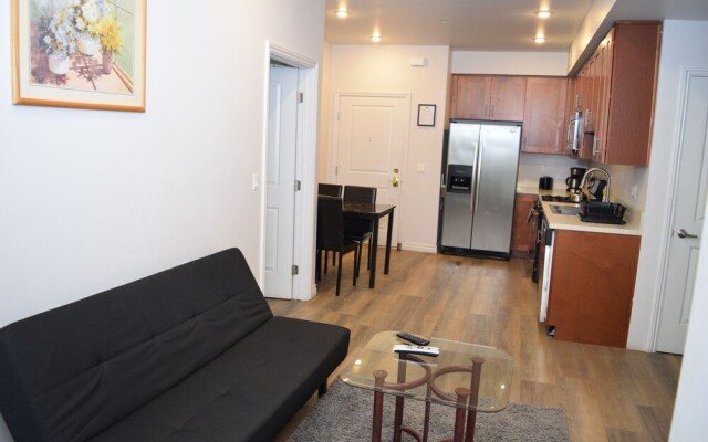 Fully Furnished Apartments near CSUN