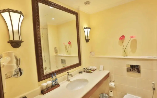 Sarova Whitesands Beach Resort Spa 3