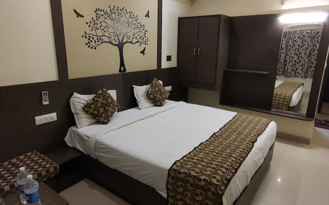 OYO 976 Hotel North Star