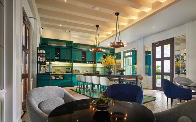 The Edison George Town