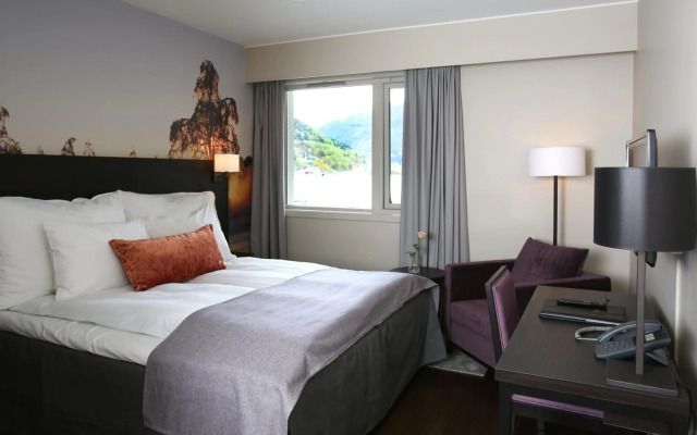 Grand Skei Hotel