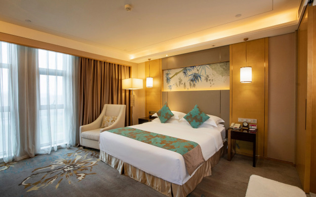 Deluxe Inn & Suites