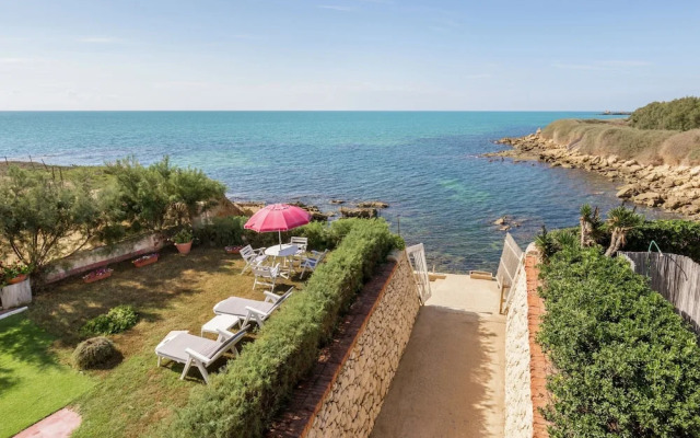 Belvilla by OYO Casa Zefiro