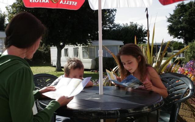 Howells Leisure Fishguard Holiday Park - Caravan Park