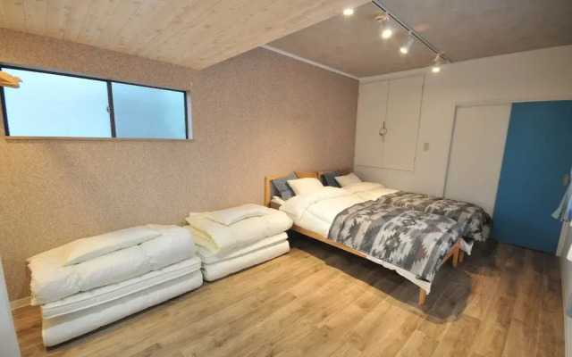 Condominium House in Osaka Namba