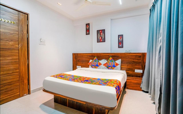 Fabhotel Crystal Inn