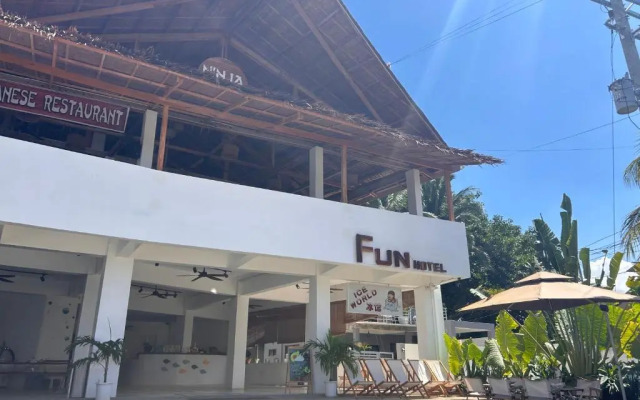 Fun Hotel