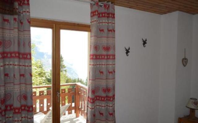 "Chalet le Dahlia - 4 Vallees"