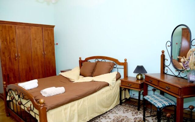 Amiryan Apart And Tours