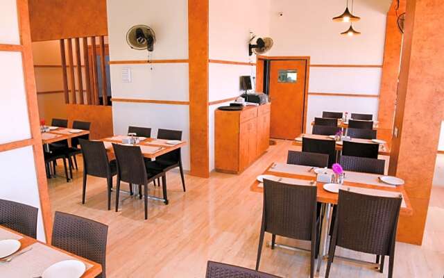 Malvan's Aishwarya Hotel