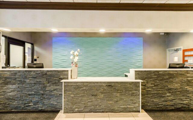 Blue – A Modern Hotel, an Ascend Collection Hotel