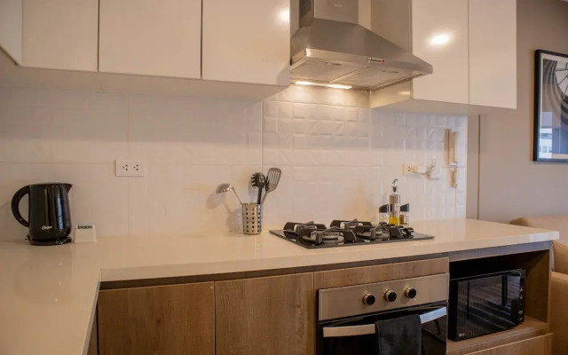 w Majestic 2BR w Balcony in Miraflores