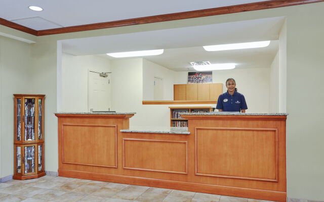 Candlewood Suites Fayetteville Fort Bragg by IHG