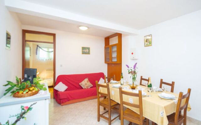 Vinka Laginji in Laginji