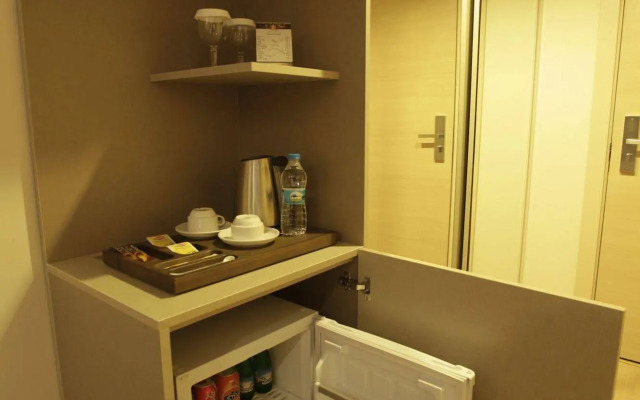 Zinos Hotel