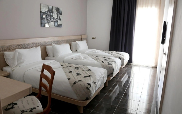 Hotel A44