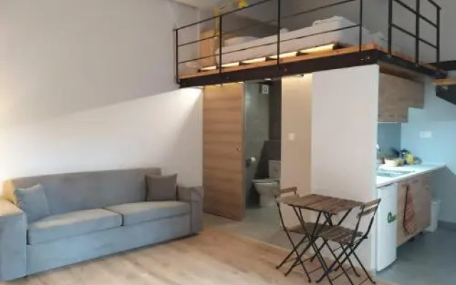 Thess Rooms Georgiou Katechaki 13