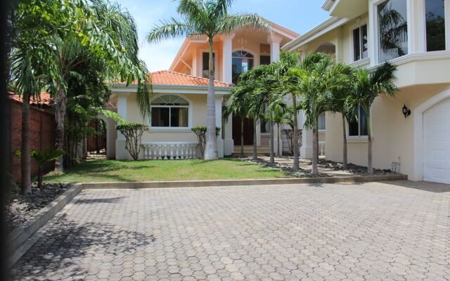 Beachfront Houses for Rent