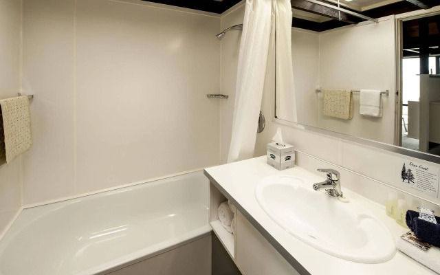 Coastal Motor Lodge