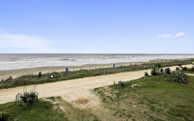 Bermuda Beachfront by RedAwning