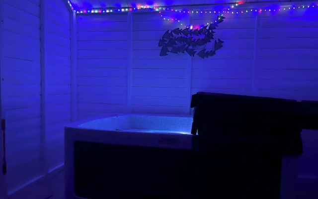 Freshwater - Hot Tub - Pet Friendly - Garden