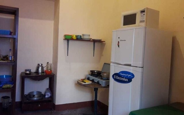 Friendly House & Hostel