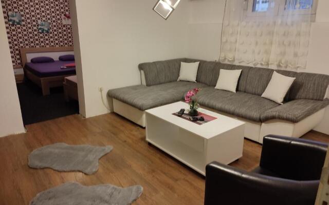 V&J apartments