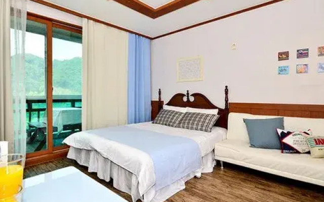 Namisum Lake Pension