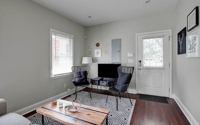 Desirous Iris Atlanta Vacation Home Sleeps 5