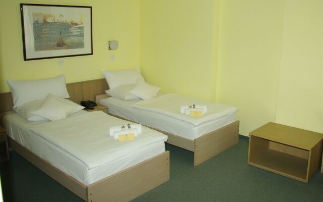 B&B HOTEL Maribor UNI Hostel