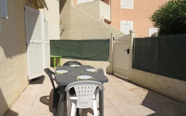 Appartement Sète, 2 pièces, 4 personnes - FR-1-338-336