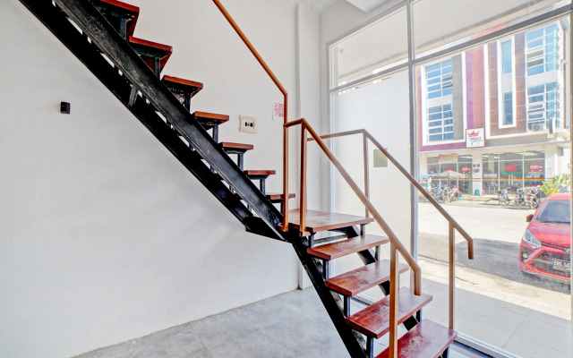 Super OYO 90559 Gamacity Residence