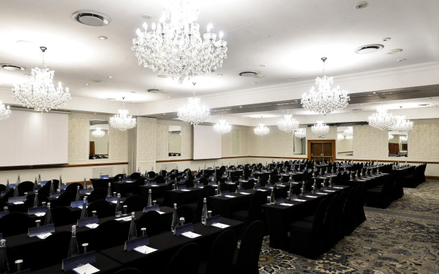 Protea Hotel by Marriott Johannesburg Balalaika Sandton