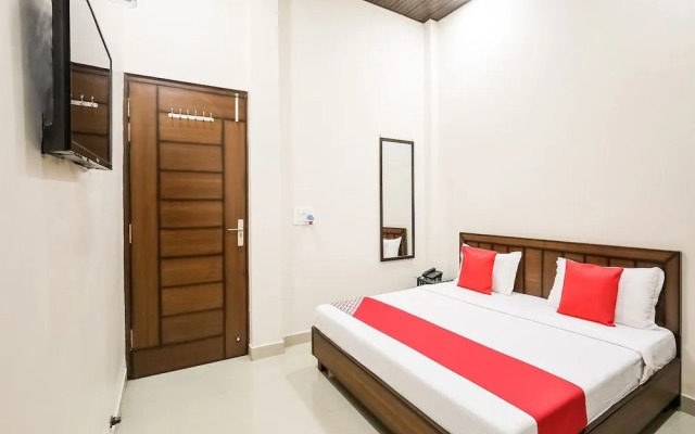 Hotel Goldenland by OYO Rooms