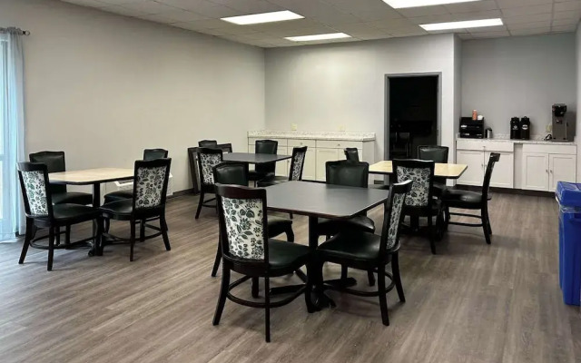 Rodeway Inn Clemmons - Winston-Salem Area