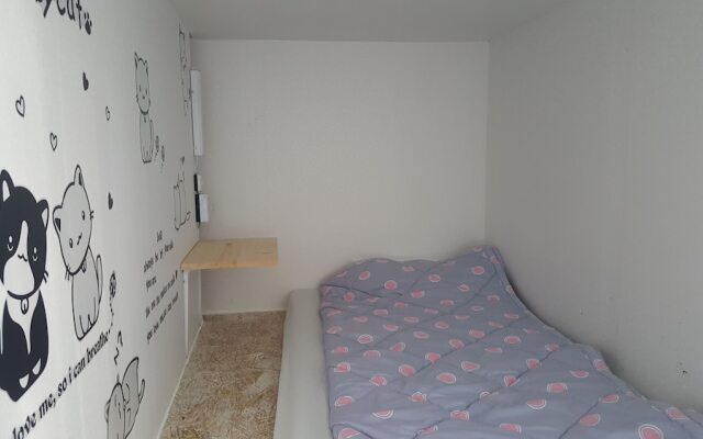 Gangneung Guest House Ocean Capsule