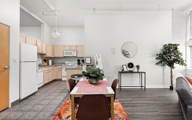 2BR/2BA In The Block Apartment by CozySuites