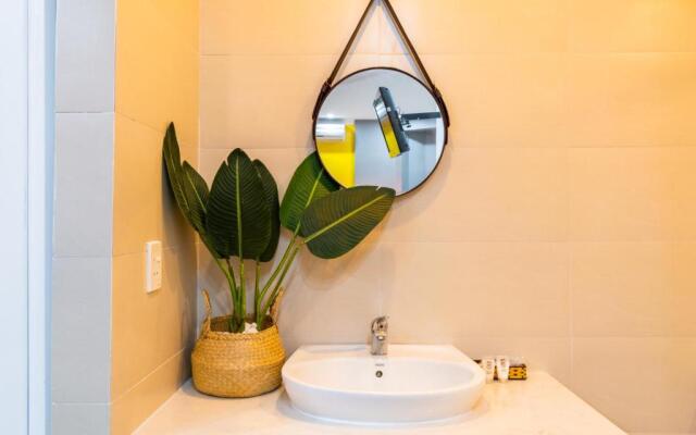 CHIN Stays - Han River